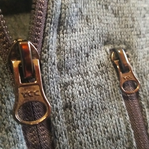 3/30- (L) NWOT ROYAL CLASS soft  1/4 zip double pocketed heathered pullover - Picture 2 of 6